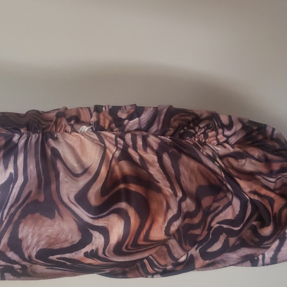 LIONETTE - Picture 3 of 3